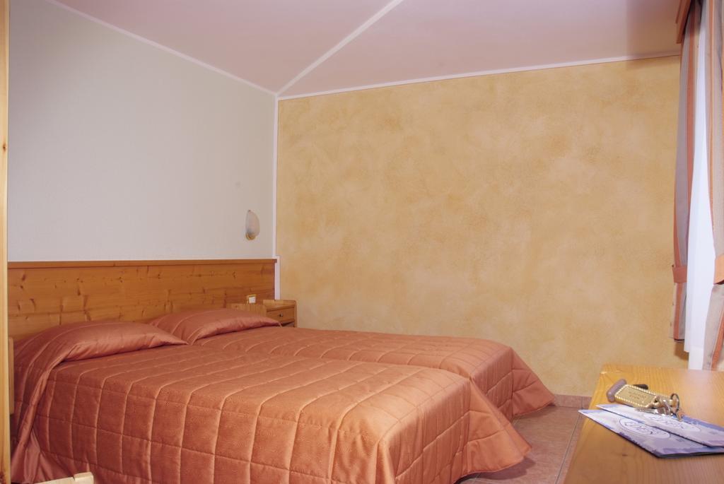 Albergo Eden Passo del Tonale Kültér fotó